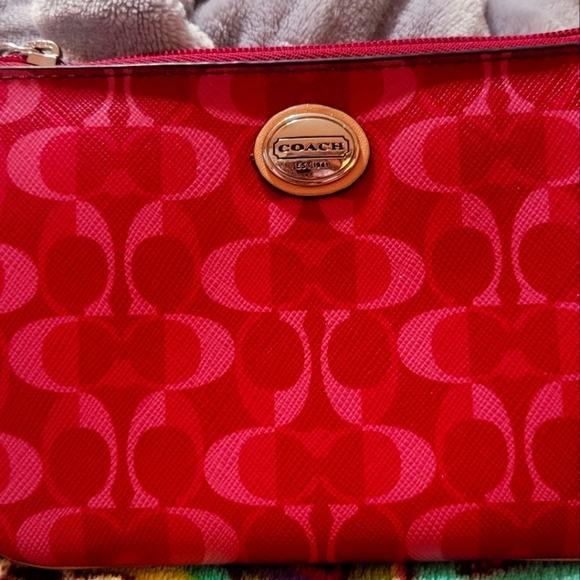 Coach wristlet - Picture 1 of 6